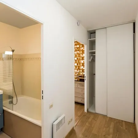 Antibes Les Pins Beautiful 3-Star Rated Studio *