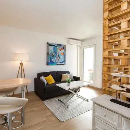Antibes Les Pins Beautiful 3-Star Rated Studio * Antibes